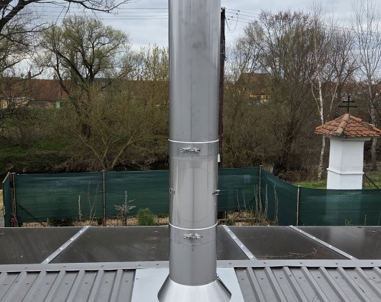 Designový kouřovod s funkcí komína a kamna Hede 4 air - Pohořelice